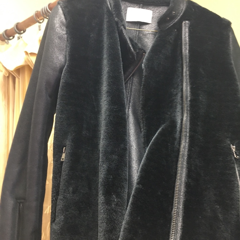 Zara Fur DONATE TO CHARITY - Picture 4 of 5